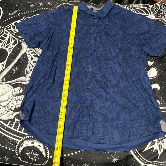 Guess Button-Up Shirt Men's XL Blue Short Sleeve Leaf Print Hawaiian Outdoor - Picture 4 of 5